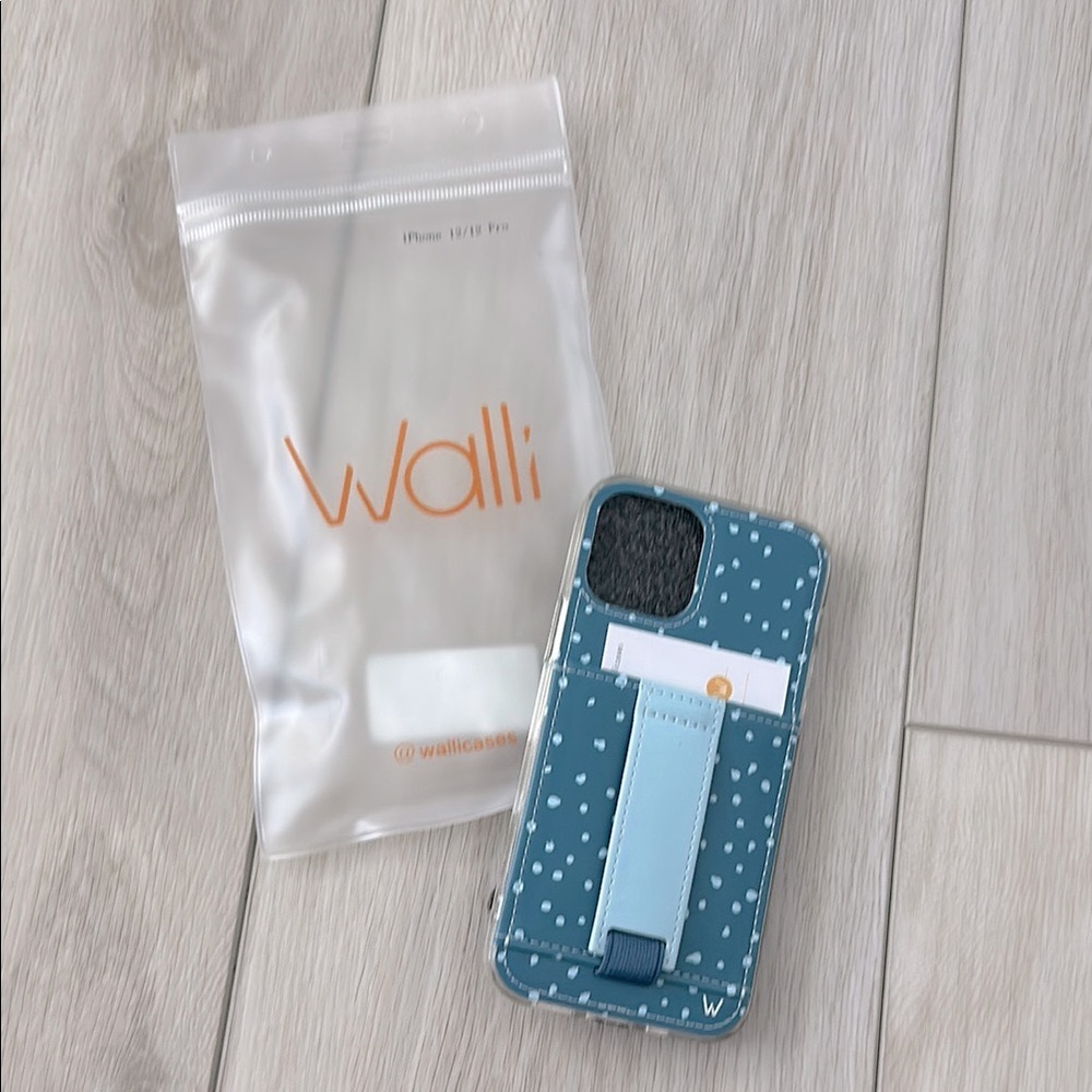 Walli Phone Case iPhone 12/12 Pro “Everyone Has a Story” NWT